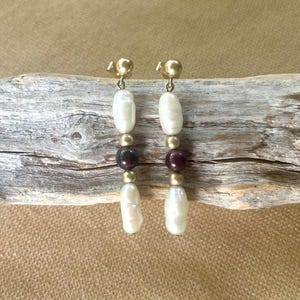 14k Gold Seed Pearl and Garnet Dangle Earrings • Garnet and Pearl Drop Earrings • 14k Gold Vintage Dangle Earrings • Vintage Drop Earrings