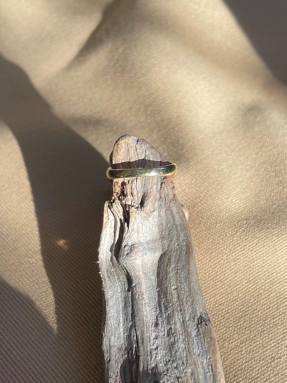 14k Gold “B” Initial Diamond Ring • Vintage Yello… - image 4