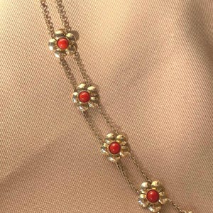 Oranje koraal 14k gouden bloemenarmband • Vintage koraalsieraden • Unieke bloemenarmband