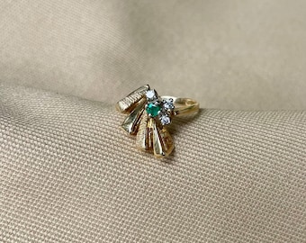 Vintage Art Deco 14k Gold Ring • Emerald & Diamond Accent
