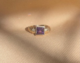 Vintage 14k Yellow Gold Ring with Square Purple Amethyst, Ribbed Band