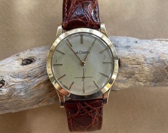 Reloj vintage LeCoultre de oro de 14 quilates