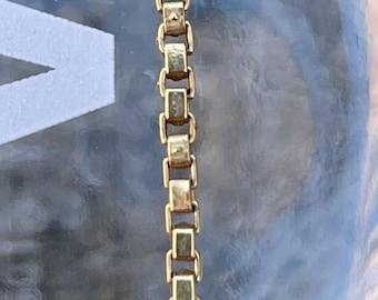 18k Gold Box Chain Necklace • Vintage Yellow Gold Chain • Timeless 18k Gold Layering Necklace