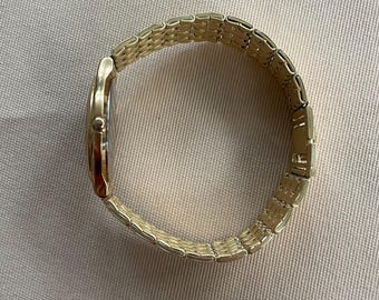 Vintage Seiko Watch • Gold & Black Round Face • Classic