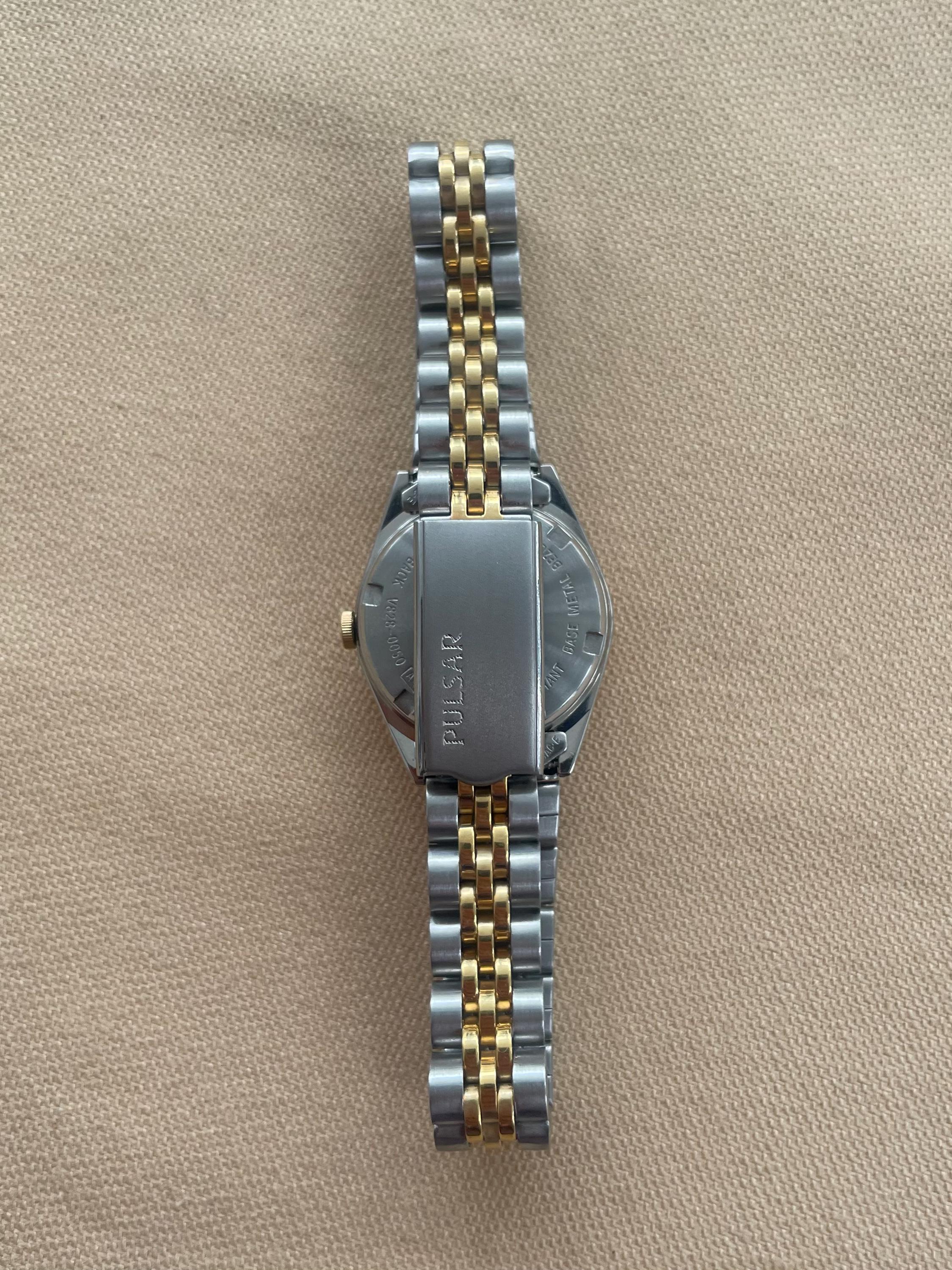 Vintage Pulsar by Seiko Watch • Two Tone Quartz • Date  display picture 1