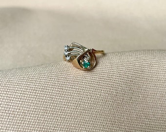 14k Gold Art Deco Emerald Ring with Diamond Accent