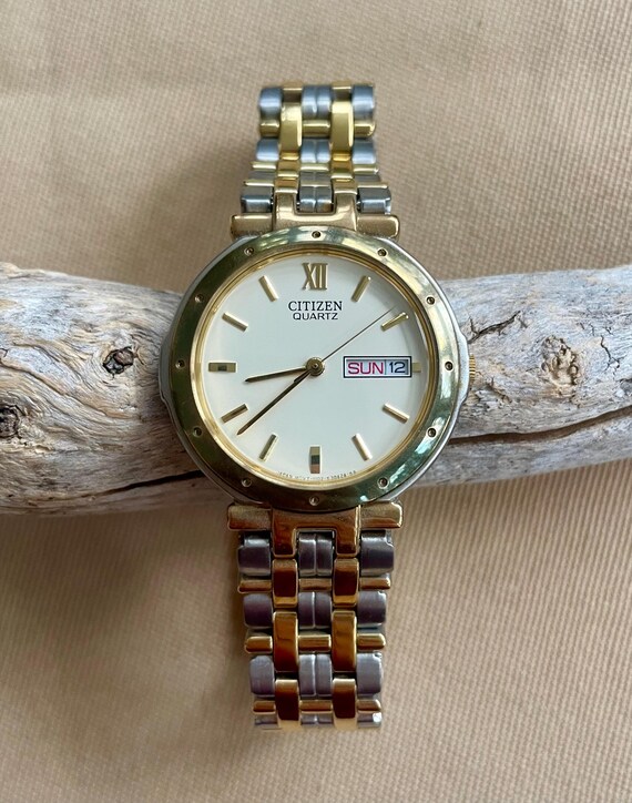 Vintage Citizen Watch • Two Tone Gold & Silver Quartz  display picture 1
