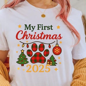 Baby&#39;s First Christmas Paw Print Shirt: Newborn Holiday Outfit