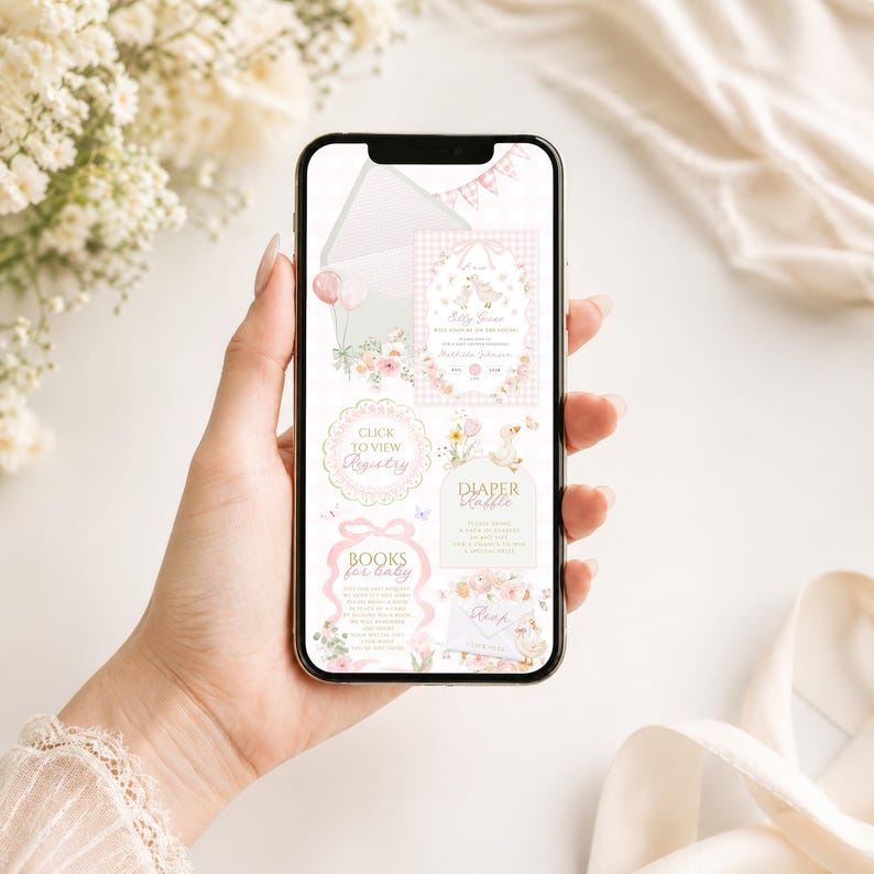 K&ouml;nnte beinhalten: Ein Smartphone zeigt Babyparty-Einladungen und zugeh&ouml;rige Karten. Die Designs zeigen rosa und wei&szlig;e Blumenarrangements, Enten und Vichy-Muster. Der Text enth&auml;lt "Baby Shower", "Diaper Raffle" und "Books for Baby".