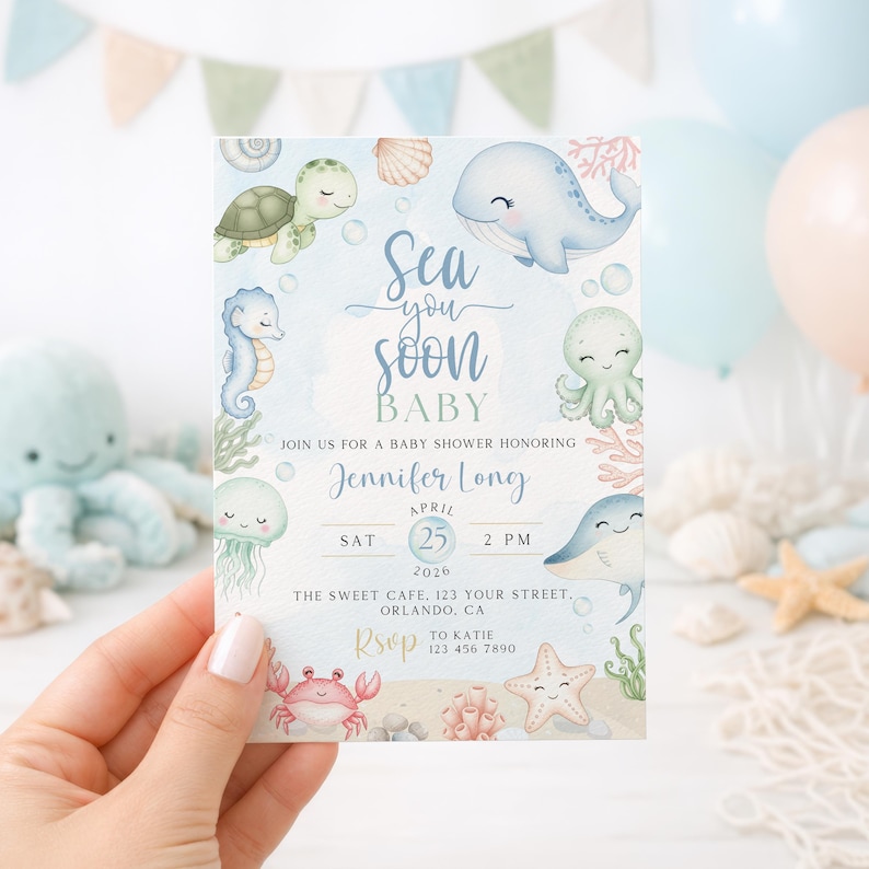 Może przedstawiać: Zaproszenie na baby shower z akwarelowym motywem stworzeń morskich, takich jak wieloryb, ż&oacute;łw i ośmiornica. Zaproszenie głosi "Sea you soon BABY" i zawiera szczeg&oacute;ły baby shower Jennifer Long 25 kwietnia 2026 o godzinie 14:00.