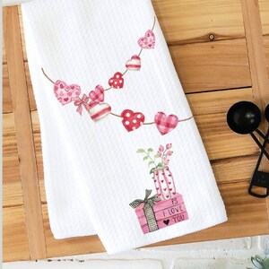 Valentine&#39;s Day Tea Towel, Kitchen Towel, Dish Towel, Farmhouse Dish Towel, Farmhouse Decor, Kitchen Towels, House Warming Gift, Pink