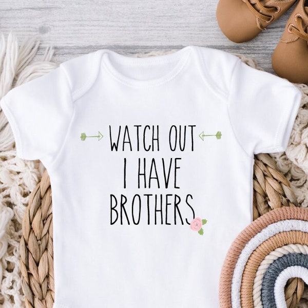 Baby Schwester Shirt, kleine Schwester Shirt, große Brüder, neue Baby Schwester Shirt, kleine Schwester Outfit, Schwester Sicherheit, Baby Schwester Outfit