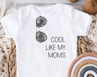 Two Moms Baby Gift, Gift for Two Moms, Baby Shirt Gay Couple, Gay Baby Shirt, Gay Baby Gift, Two Daddies Gift, Baby Girl, Lesbian Baby Gift