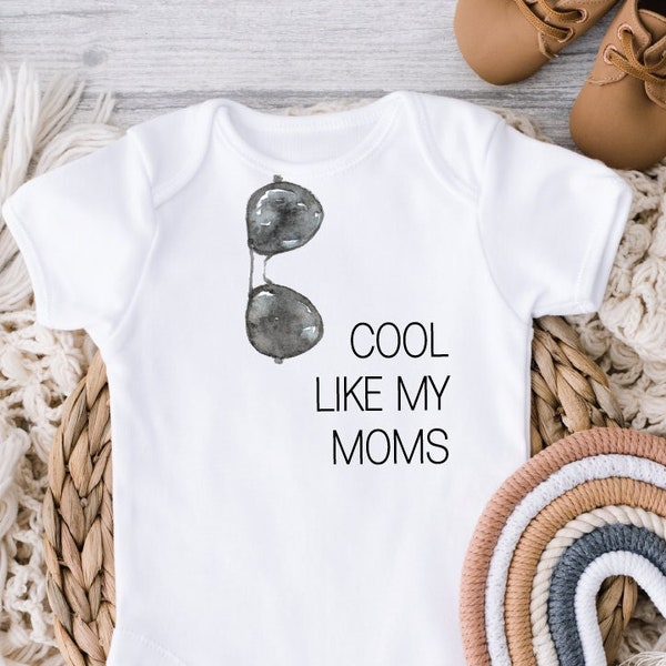 Two Moms Baby Gift, Gift for Two Moms, Baby Shirt Gay Couple, Gay Baby Shirt, Gay Baby Gift, Two Daddies Gift, Baby Girl, Lesbian Baby Gift