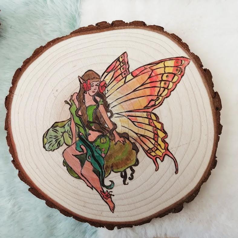 Panneau décoratif en bois. Pyrographie sur bois de mûrier. Rustic Wall