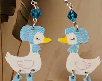 Hangoorbellen Mother Goose: eend van acryl met muts en laarzen