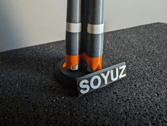 精巧な3Dプリントのソユーズロケット模型：宇宙愛好家への贈り物
