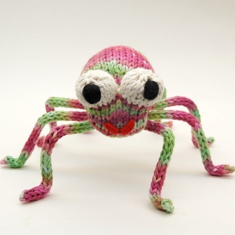 Speedy Spider Knitting Amigurumi Plush Toy Pattern Tutorial PDF Download image 1
