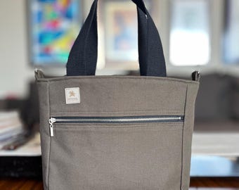 Green Canvas Tote Bag, Minimalist Crossbody Bag, Lightweight Everyday Shoulder Bag, Cotton Lined Bag with Zipper Pocket, Adjustable Strap