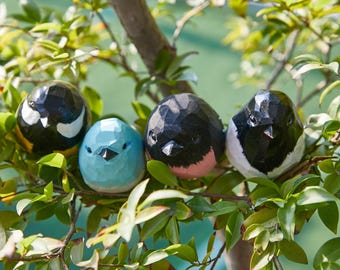 Hand carved wooden bird ornaments, cute bird statues, wooden bird statue decorations, gifts for bird lovers, tabletop decorations