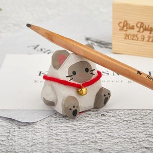 Wooden Kitten Statue Hand Painted Carved Cat Statue, Can Be Used As Christmas Decoration Gift, Holiday Decoration, Gift For Cat Lovers