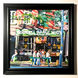 Puede incluir: Una pintura de un bar llamado "McSorley's Old Ale House" establecido en 1854. El bar est&aacute; pintado en un estilo vibrante con colores verde, rojo y amarillo. Hay gente de pie afuera del bar.
