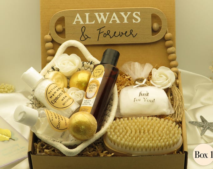 Featured listing image: Spa Gift Box – Valentine's Day Gift, Aesthetic Gift For Mom, Hygge Gift Box, Self Care Package For Wellness, Thinking Of You Basket, SB052