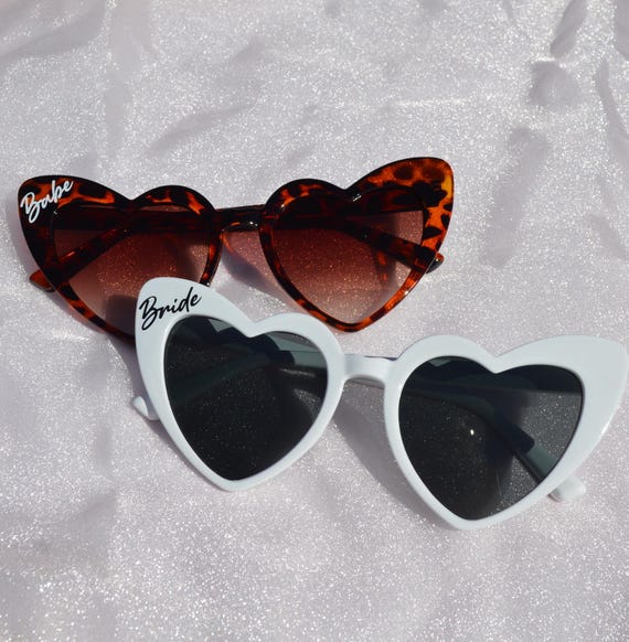 Bride Print Heart Shaped Sunglasses Amazon.com: Chapou 25 Set White Heart Shaped Sunglasses Bulk  main image 3