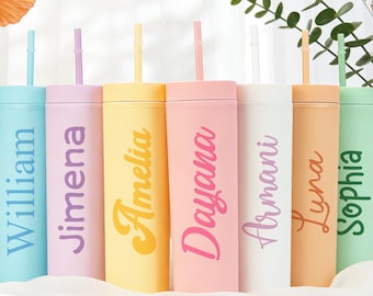 Bicchiere personalizzato con nome, coperchio e cannuccia, tazza sottile opaca pastello, regalo per damigella d'onore, bicchieri da 16 once, regalo per addio al nubilato, per qualsiasi occasione