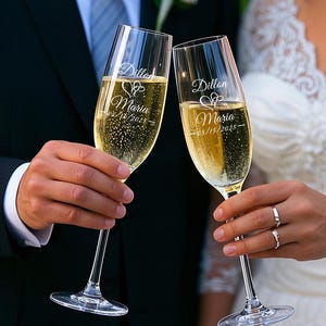 Personalized Wedding Champagne Flutes, Engraved Champagne Glass For Couple, Married Gift for Newlyweds, Wedding Toasting Flutes, Anniversary