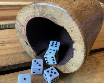 Wood dice cup - Oak