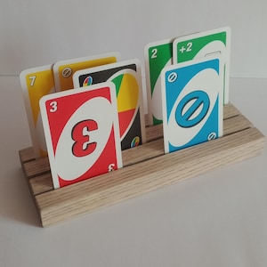 1 porte-cartes en bois avec 3 fentes coloris gris, idéal pour mettre en valeur des images ou photos, ou support pour cartes de jeu