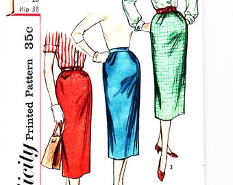 1950s Sewing Pattern for Womens Wiggle Skirt, High Waist Skirt with Pockets Kick Pleat Misses size 14 waist 28" Easy to Sew Pattern