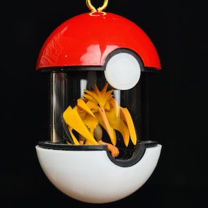 Handmade Legendary Bird Miniature Poké Ball Charm | Articuno & Zapdos Pokémon Diorama, Exquisite Desk Decor Creative Fan Gift
