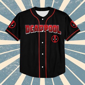 Camiseta de béisbol personalizada de la colección Deadpool, camiseta a juego del superhéroe Deadpool, camiseta de béisbol para niños, jóvenes y adultos, regalo de cumpleaños para la familia. imagen 7