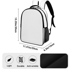 Puede incluir: Mochila blanca con ribete negro, de 39 cm de alto, 29 cm de ancho y 16 cm de profundidad. Incluye un bolsillo lateral de malla y correas ajustables. La imagen tambi&eacute;n muestra iconos de ligero, duradero y antiarrugas.