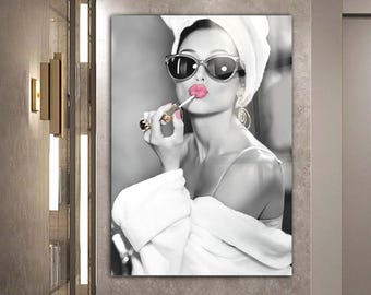 Tempered Glass Wall Art, Audrey Hepburn Style Art, Audrey Hepburn Make Up, Audrey Poster, Hepburn Pink Lips, Pop Art, Makeup Wall Decor