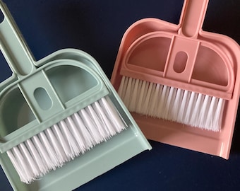 Mini Hamster Dustpan & Brush Set