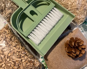 Hamster Substrate Bundle with Dustpan & Brush