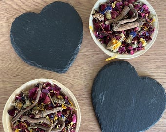 Rabbit Palm Leaf Dish, boredom breaker