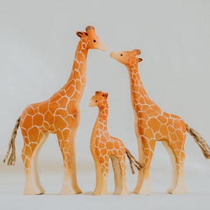 Wooden Giraffe Family, Handmade Giraffe Toy, Montessori Toy, Wild Animal, Waldorf Giraffe Toy, Waldorf Pretend Play, Unique Christmas Gift
