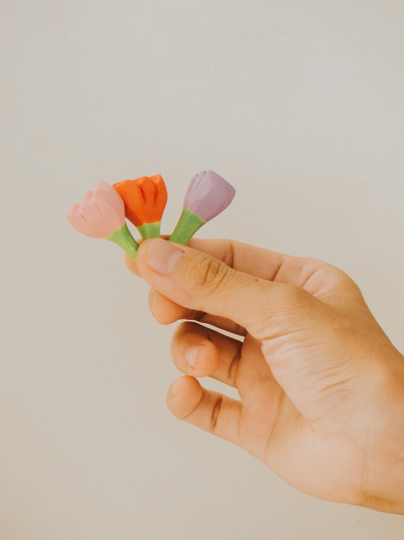 Wooden Flowers, Waldorf Toys, Hand-painted Flower, Adorable Gift, Decorative Flowers, Wood Toy flower, Wooden flower garden, Gardening Toys
