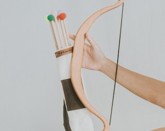 Personalized Wooden Bow and Arrow, Handmade Archery Toy Set, Safe Waldorf Outdoor Gift for Kids, Montessori Pretend Play, Christmas Gift