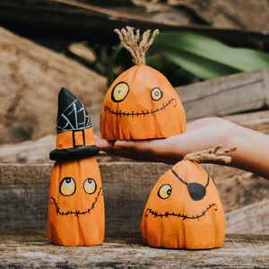Wooden Pumpkin Toy Set, Handmade Halloween Decor, Waldorf Pumpkin, Wooden Halloween Figurines, Waldorf Halloween Toy, Table or Shelf Display