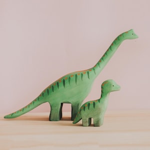 Wooden Apatosaurus, Montessori Prehistoric Animal, Wooden Dinosaur, Hand-painted Toys, Wooden animal, Pretend to play toys, Adorable Gift