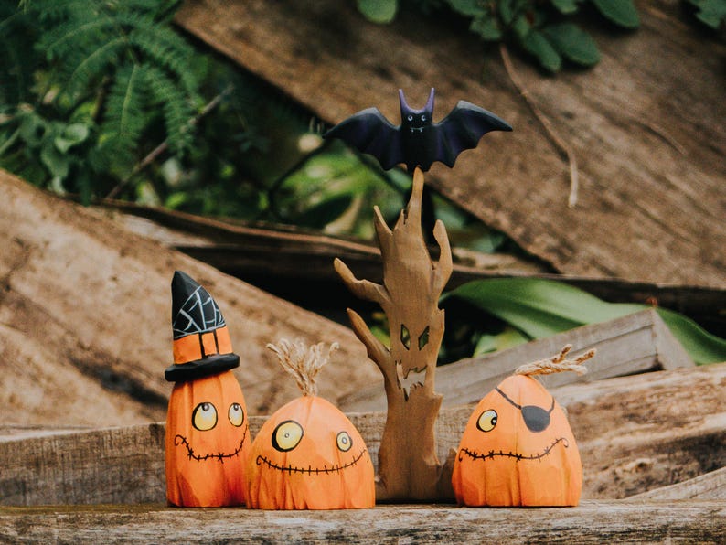 Wooden Pumpkin Toy Set, Handmade Halloween Decor, Waldorf Pumpkin, Wooden Halloween Figurines, Waldorf Halloween Toy, Table or Shelf Display