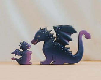 Lila Fantasy Drache, Handgemaltes Fabelwesen, magisches Geschenk für Kinder, Waldorf inspiriertes Stück
