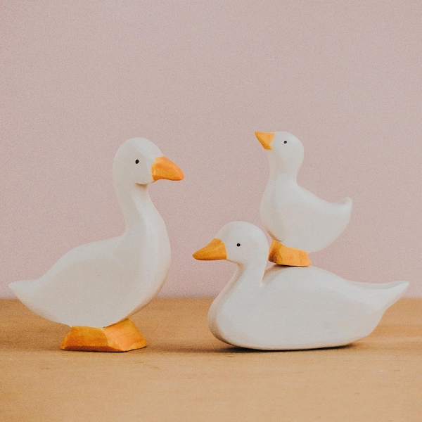 Wooden Ducks Toy Set – Natural Farm Animal Figures, Waldorf Inspired Imaginative Play