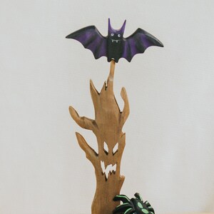 Wooden Spooky Tree Figurine, Haunted Forest Halloween Decoration, Handcrafted Haunted Tree Ornament, Rustic Wooden Tabletop Decor