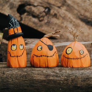 Wooden Pumpkin Toy Set, Handmade Halloween Decor, Waldorf Pumpkin, Wooden Halloween Figurines, Waldorf Halloween Toy, Table or Shelf Display